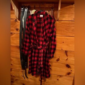 Mia & Tess shawl collar luxury robe